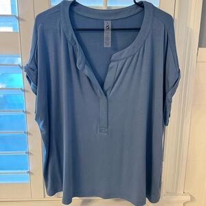 Worn Once! Lou & Grey Dusty Blue Soft Split V-Neck Henley Short Sleeve Top. XXL.